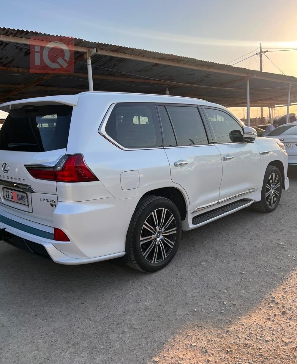 Lexus LX
